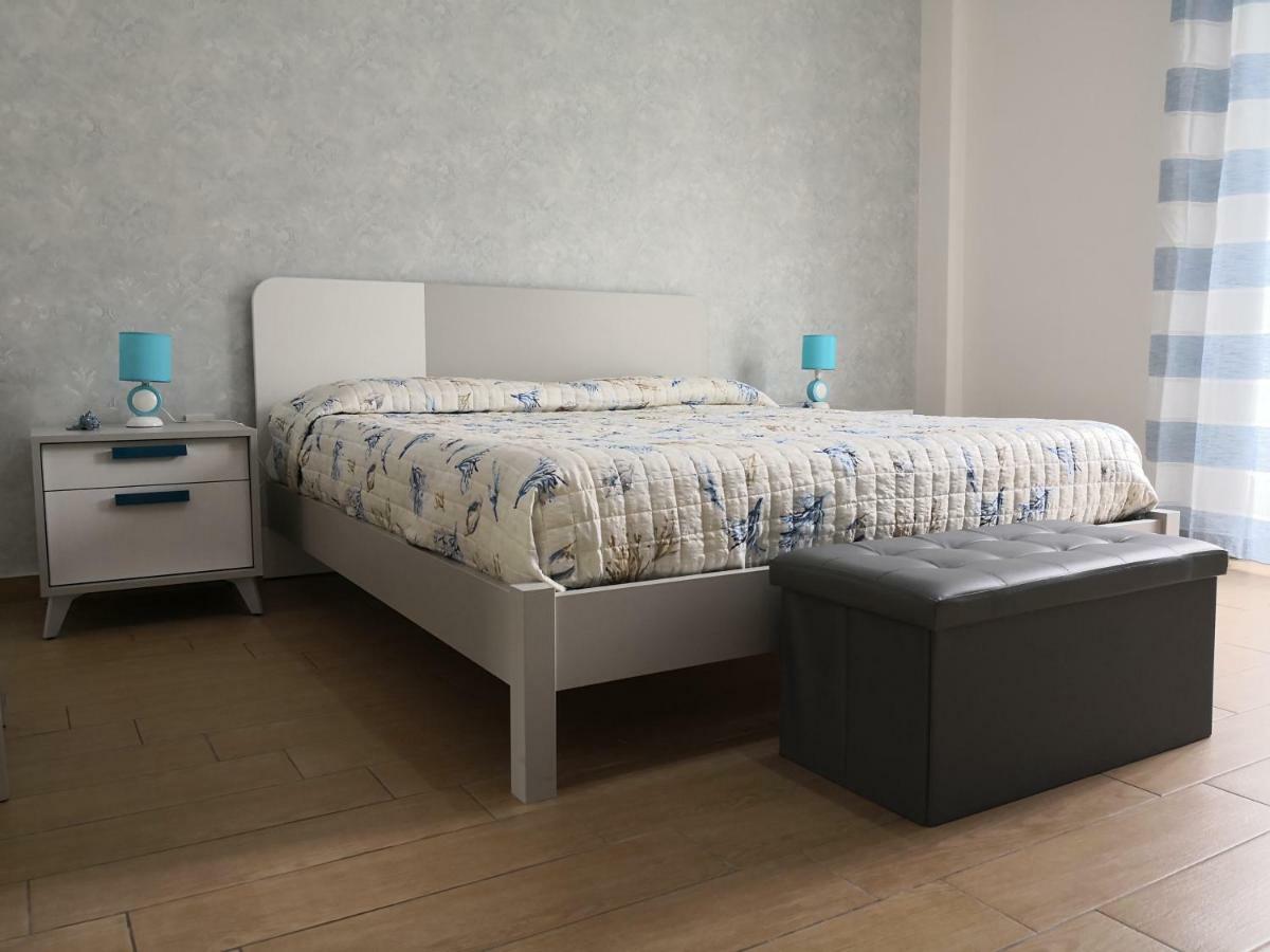 Corso Italia 83 Apartment Taranto Exterior photo